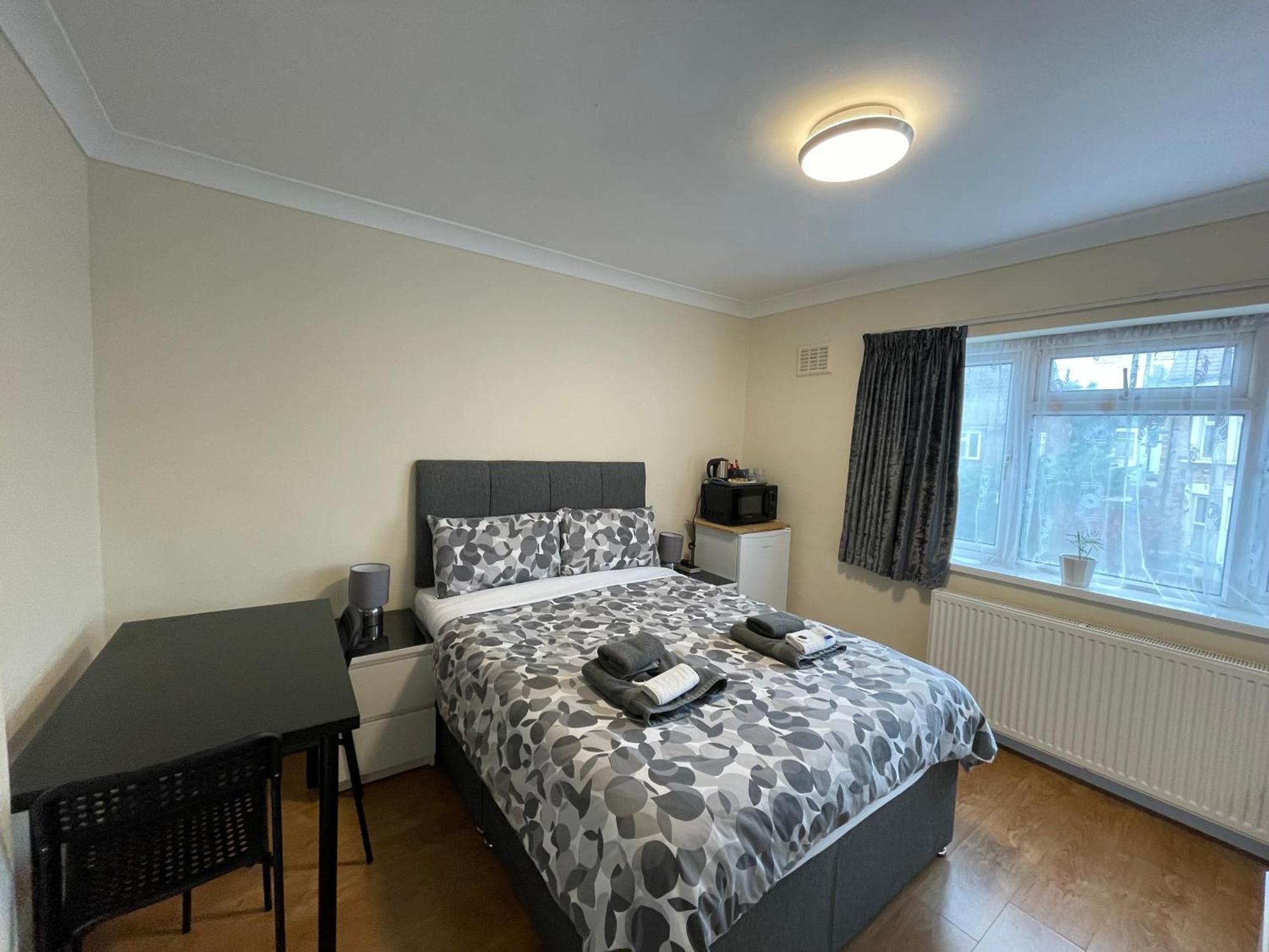 Kensal Lodge 2 Guest House 伦敦 外观 照片